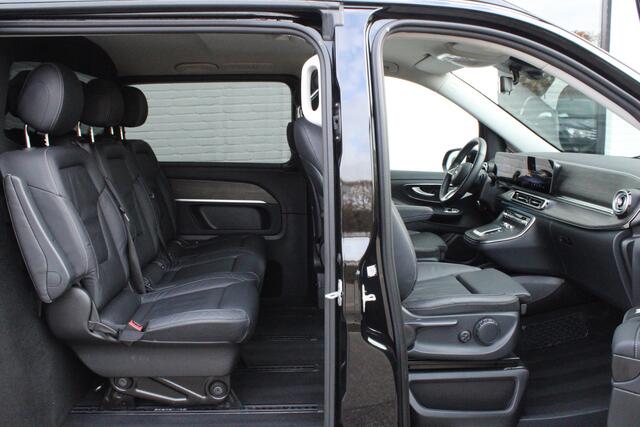 Mercedes-Benz V-KLASSE 300d / XXL / 4-Matic / DC / Black Edition / 2x Elec Schuifdeur / 360 Camera / Vol Opties / NIEUWSTAAT