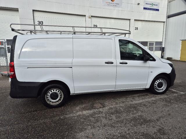 Mercedes-Benz VITO 110 CDI Lang navi trekhaak imperiaal voorbumper, airbags stuk normaal rijdbaar