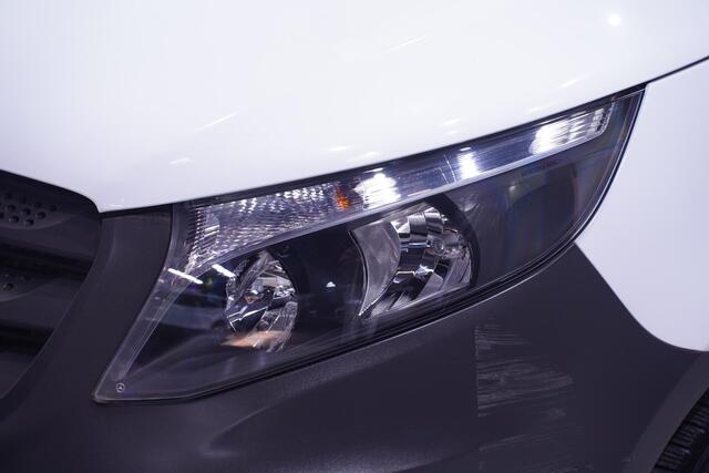 Mercedes-Benz VITO 114 CDI 136 pk Lang Airco, Cruise Control Laadruimte Pakket, Sidebars, 3-Zits