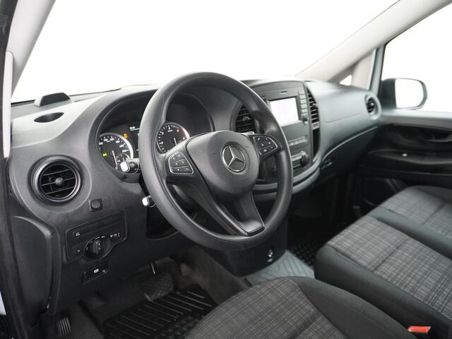 Mercedes-Benz VITO 114CDI AUT D.C Dubbele Cabine Lang 6-Pers. Airco Navi Camera Pdc Bluetooth Cruise Control Regen-Lichtsensor Pdc Betonplex Vloer Schuifdeur Imperiaal Bank voor Comfort 1e Eigenaar Euro 6