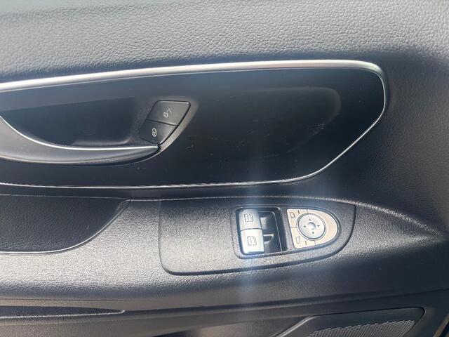 Mercedes-Benz VITO 114CDI L2H1 Automaat Airco Navi Cruisecontrol Trekhaak 45900KM