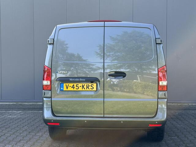Mercedes-Benz VITO eVito 112 | L2 Lang | 60 kWh | 2-zits | Parkeercamera | Airco | Betimmering | Navigatie | DEMO