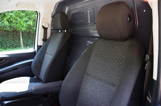 Mercedes-Benz VITO 116 CDI Lang Navi/Airco/Pdc/Cr-Controle/Trekhaak/Achteruitrijcamera/Achterdeuren