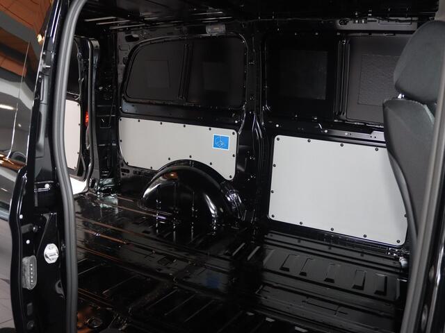 Mercedes-Benz VITO 114 CDI GB L2 PRO | Trekgewicht 2500 kg | Achteruitrijcamera | Climate Control | Voorstoelen Verlengbaar |