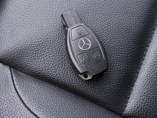 Mercedes-Benz VITO 116 CDI Extra Lang Led Trekhaak Navigatie Apple Carplay/Android Auto Cruise Control