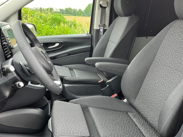 Mercedes-Benz VITO eVito Bestelwagen 66 kWh L3 | Navigatie | Airco | Bluetooth | Stoelverwarming