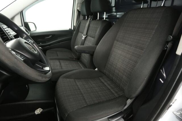 Mercedes-Benz VITO 111 CDI Lang | Airco | 3 Persoons | Trekhaak | Parkeersensoren