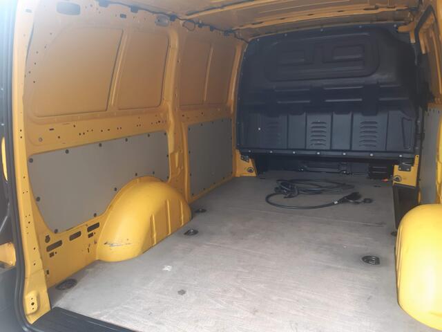 Mercedes-Benz VITO eVito Lang 41 kWh Airco Achteruitrijcamera , Verwarmde stoel