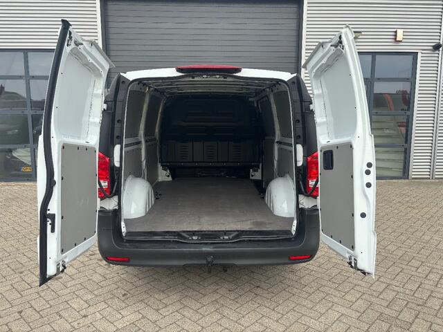 Mercedes-Benz VITO 116CDI L3H1 (XXL) Automaat Airco Navi Cruisecontrol Trekhaak FACE LIFT ( BPM VRIJ )