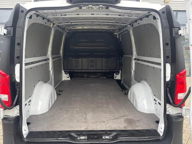 Mercedes-Benz VITO 116CDI L3H1 (XXL) Automaat Airco Navi Cruisecontrol Trekhaak FACE LIFT ( BPM VRIJ )