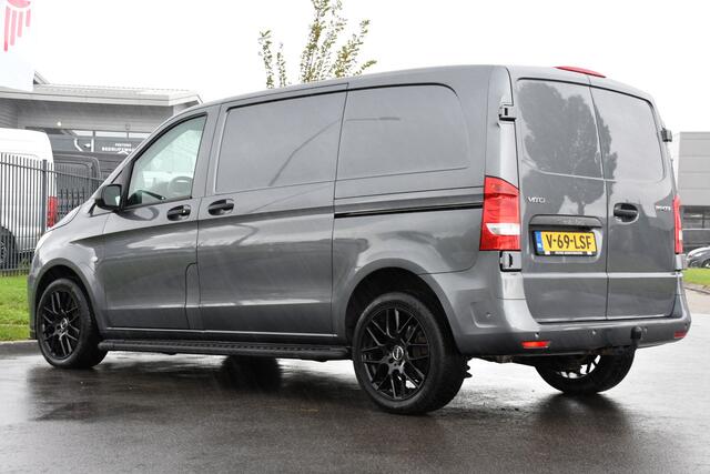 Mercedes-Benz VITO 119 CDI AMG Edition Adaptieve Cruise, Camera, LED, Carplay, 2 x Schuifdeur, Leder, Stoelverwarming, Uniek!