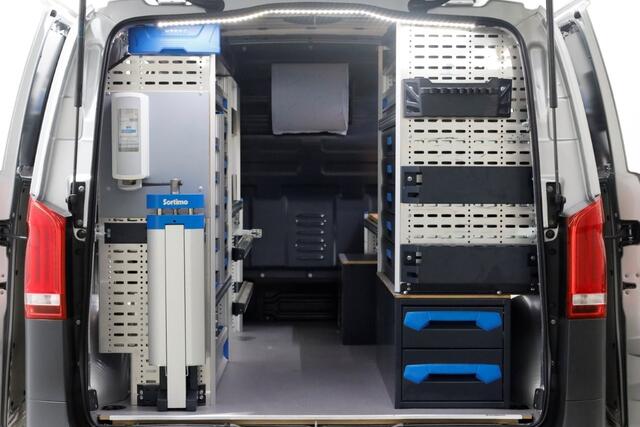 Mercedes-Benz VITO 114 CDI 136pk Compact 9G Automaat 2x Schuifdeur/LED/Camera/Inrichting 05-2022