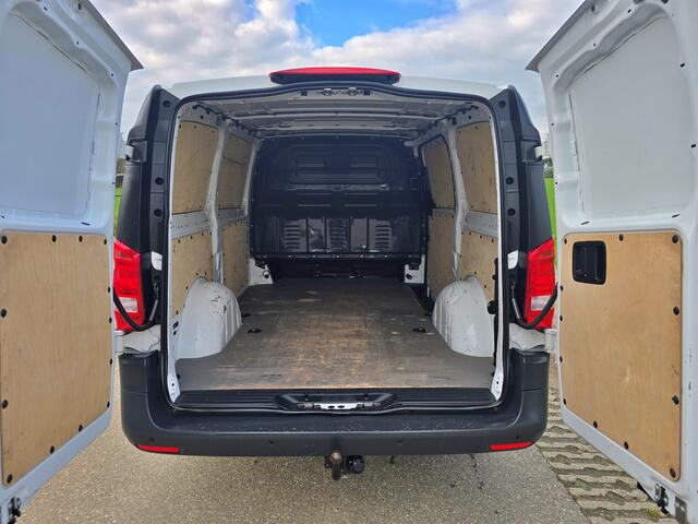 Mercedes-Benz VITO 111 CDI L2 H1 - 110 Pk - Euro 6 - Airco - Cruise Control - Parkeersensoren V+A