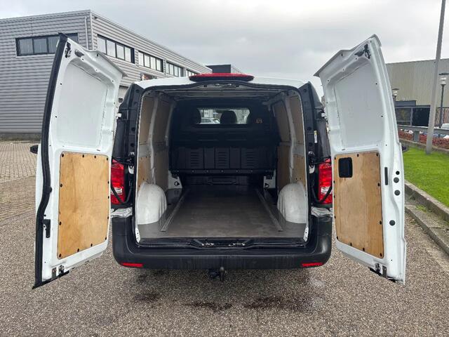 Mercedes-Benz VITO 116CDI L2H1 Automaat Airco Navi Cruisecontrol Trekhaak EURO 6