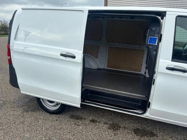 Mercedes-Benz VITO 116CDI L2H1 Automaat Airco Navi Cruisecontrol Trekhaak EURO 6