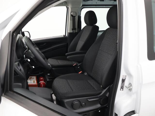 Mercedes-Benz VITO 116 CDI Extra Lang | Dubbel Cabine ¤57.995,- | Sidebars | LED | Trekhaak |