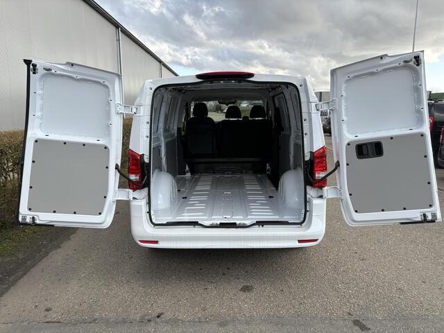 Mercedes-Benz VITO eVito 112 L2 60 kWh