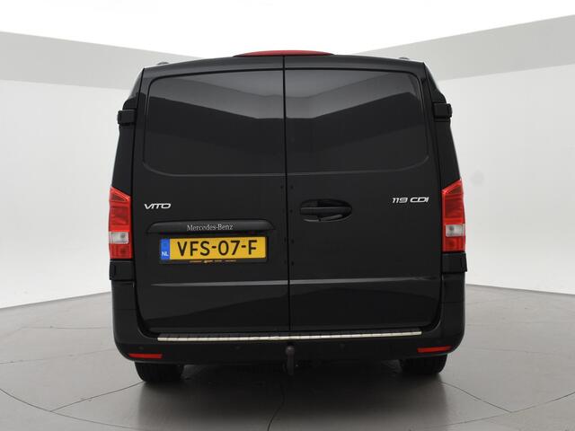 Mercedes-Benz VITO 119 CDI LANG AUT. 190 PK + LEDER | LED | CAMERA | TREKHAAK 2500 KG | 18 INCH | CLIMATE CONTROL