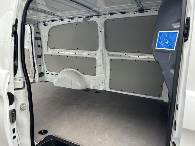 Mercedes-Benz VITO 116 CDI L3 Pro 2500KG Trekhaak / MBUX / Camera / Navigatie / Cruise control / Airco / Achterdeuren