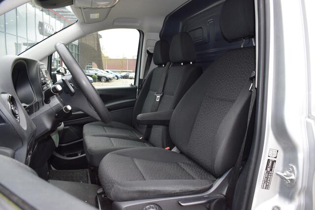 Mercedes-Benz VITO 116 CDI Extra Lang Trekhaak | Apple Carplay+Android Auto | Camera | Parkeersensoren rondom | 17" Lichtmetalen velgen