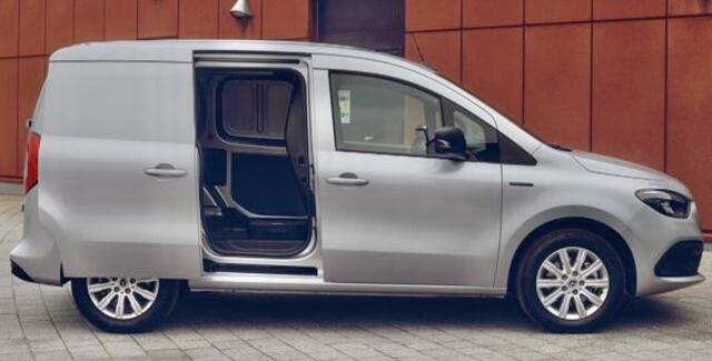 Mercedes-Benz eCitan L1 Pro 51 kWh NIEUW 2024 Fastcharge zeer luxe uitgevoerd fabrieksgarantie zilver