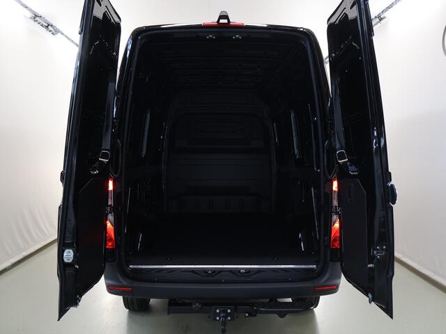 Mercedes-Benz eSprinter 414 L2H2 RWD PRO