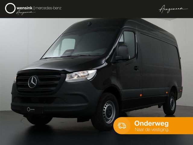 Mercedes-Benz eSprinter 314 L2 Pro 81kWh | Trekhaak | Stoelverwarming | 3-zits | Climate Control | Achteruitrijcamera | Airco | Cruise Control |