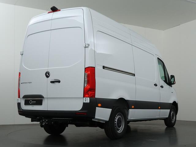 Mercedes-Benz eSprinter 314 L2 H2 RWD PRO 81 kWh | Trekhaak | Parkeerpakket met achteruitrijcamera | Smartphone integratie pakket |