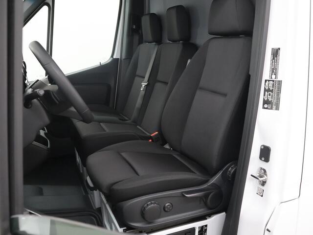 Mercedes-Benz eSprinter 314 L2 H2 RWD PRO 81 kWh | Trekhaak | Parkeerpakket met achteruitrijcamera | Smartphone integratie pakket |