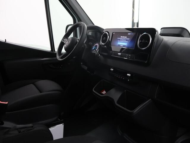 Mercedes-Benz eSprinter 414 L3 H2 Pro 81kWh | 4250 GVW | 270° Deuren | Comfortbestuurdersstoel | Smartphone integratie pakket | DC 115 kWh Snelladen |