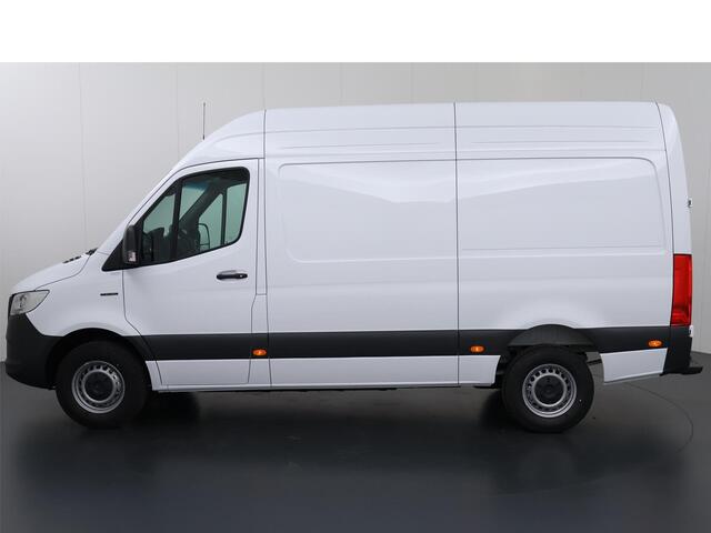 Mercedes-Benz eSprinter 414 | L2 H2 | RWD | PRO | 81kWh | BIJRIJDERSBANK | CRUISE CONTROL | PARKEERCAMERA | TREKHAAK | APPLE CARPLAY / ANDROID AUTO | STANDKACHEL | 300 KM WLTP