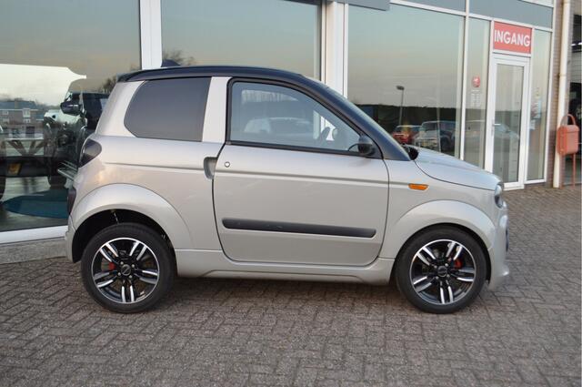 Microcar M.GO Brommobiel 6 Plus | Stuurbekrachtiging | Airco | Easy Park