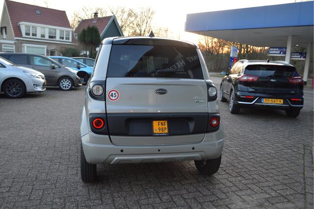 Microcar M.GO Brommobiel 6 Plus | Stuurbekrachtiging | Airco | Easy Park