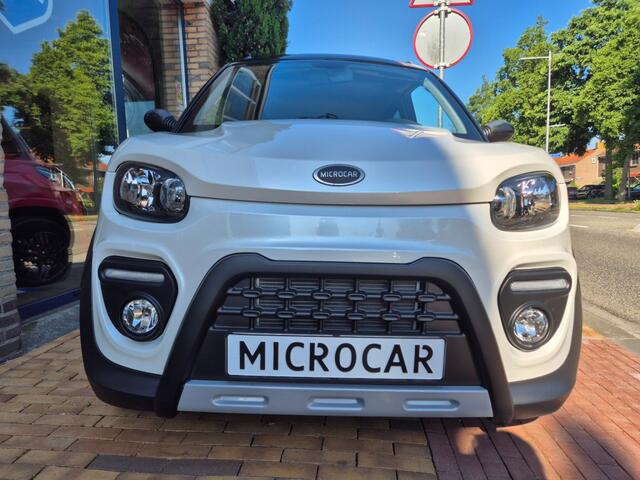 Microcar M.GO 6 X SUN ALS NIEUW MET AIRCO + STUURBEKRACHTIGING