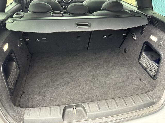 Mini CLUBMAN Mini 1.5 One Salt Business, panodak, navi, climate/cruise