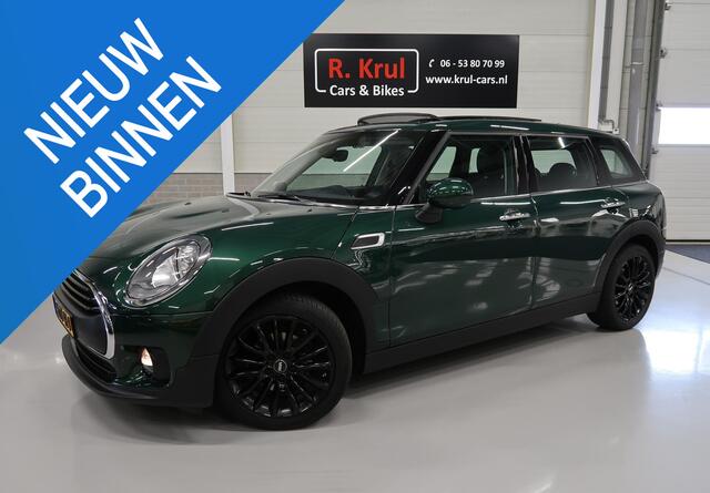 Mini CLUBMAN Mini 1.5 One Automaat Panoramadak Harman/Kardon Navigatie App connect Airco-ecc Stoelverwarming British Racing Green Dealer onderhouden Cruise control
