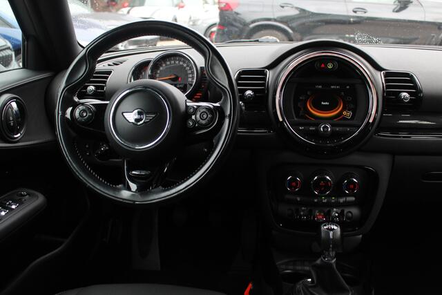 Mini CLUBMAN Mini 1.5 One Salt Business / Navigatie / Parkeerhulp achter / 16'' / LED Koplampen / Cruise Control