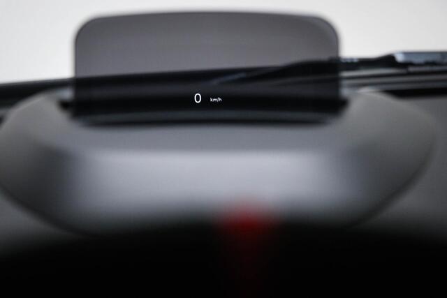 Mini CLUBMAN Mini 2.0 JCW ALL4 Chili | SERIOUS BUSINESS PACK | PANORAMADAK | LEDER | HEAD UP | DAB