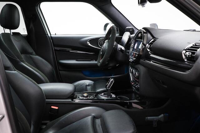 Mini CLUBMAN Mini 2.0 JCW ALL4 Chili | SERIOUS BUSINESS PACK | PANORAMADAK | LEDER | HEAD UP | DAB