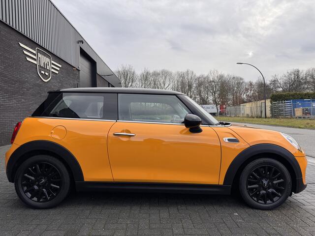 Mini COOPER Mini 1.5 Pepper Business | 1E EIGENAAR | 12MND GARANTIE | AUTOMAAT | NAVI |