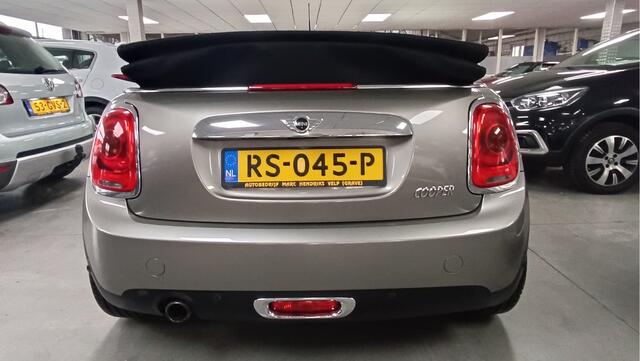 Mini COOPER Mini Cabrio 1.5 Chili Serious Business 94285 Km navi Pdc