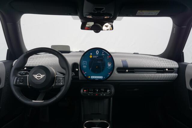 Mini COOPER 3-Deurs C Favoured / Panorama Dak / Stoel en Stuurverwarming