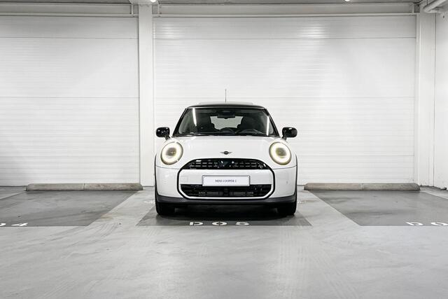 Mini COOPER C | Classic Uitvoering | Pakket M | Parallel Spoke two-tone