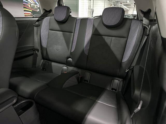 Mini COOPER C | Classic Uitvoering | Pakket M | Parallel Spoke two-tone