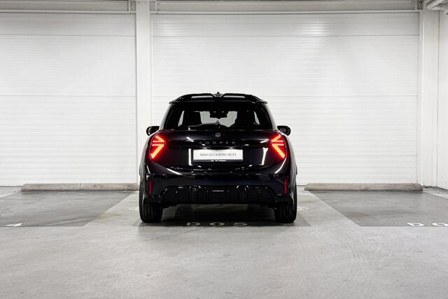 Mini COOPER C | John Cooper Works Uitvoering | Pakket M | 17" John Cooper Works Sprint Spoke Black