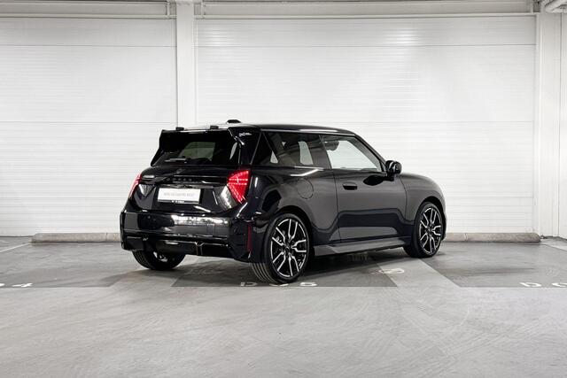 Mini COOPER E | John Cooper Works uitvoering | Pakket XL | 18" John Cooper Works Lap Spoke two-tone