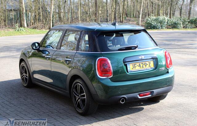 Mini COOPER Mini 1.5 Business | 2016 | Navi | Leuke auto!