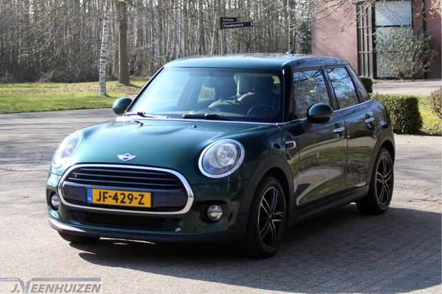 Mini COOPER Mini 1.5 Business | 2016 | Navi | Leuke auto!