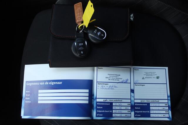 Mini COOPER Mini 1.5 JCW pakket/AUTOMAAT/Navigatie/Achteruitrijcamera/Parkeersensoren/Bluetooth/Keyless/Cruise control/Climate control/Apple carplay/17'' Lichtmetalen velgen/LED koplampen/Multifunctioneel stuurwiel/Spraakbediening/Elektrisch inklapbare spiegels/Ele