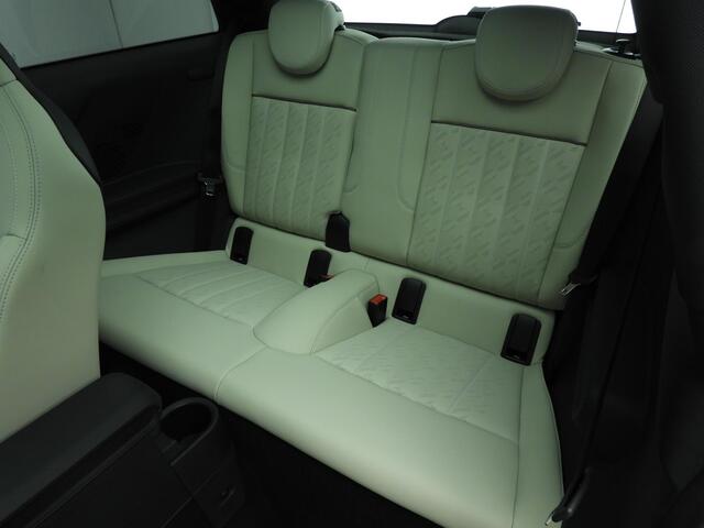 Mini COOPER 3-deurs C Automaat / Favoured Trim / Pakket M / Panoramadak / Park assist / Head-up / Alu wielen 18 inch